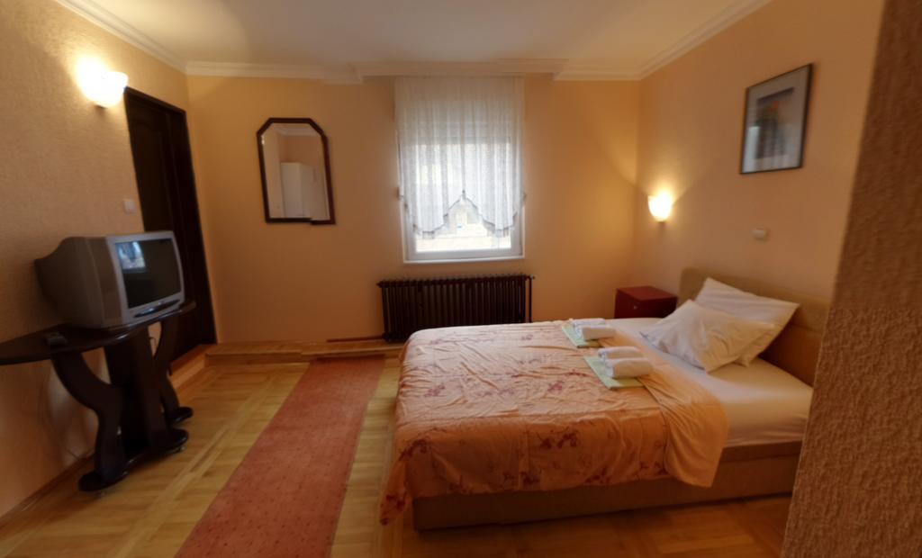 Jet Set Prenociste Rooms Novi Sad Habitación foto